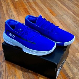 Under Armour Step Curry SC3Zero III bsktball shoes
